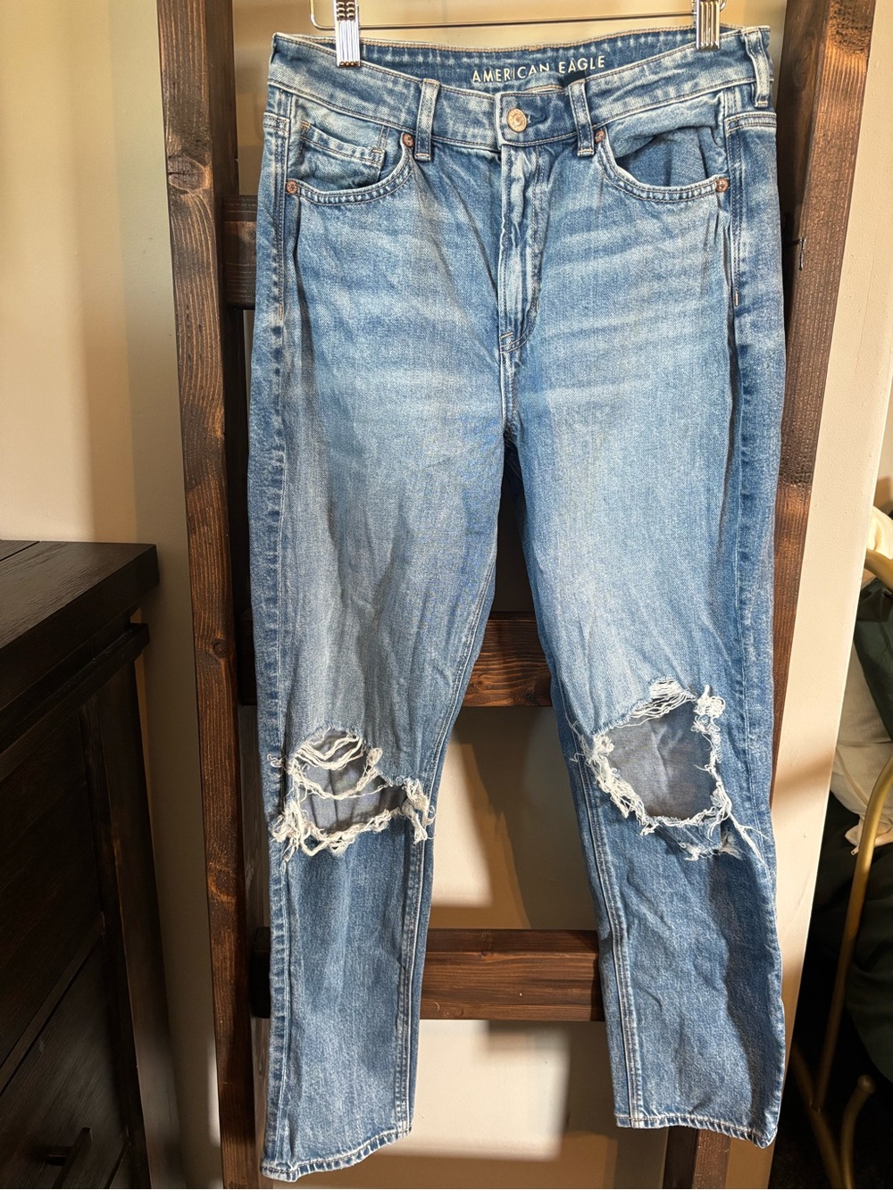 American Eagle Distressed Mom Jeans - Size 8 Regular